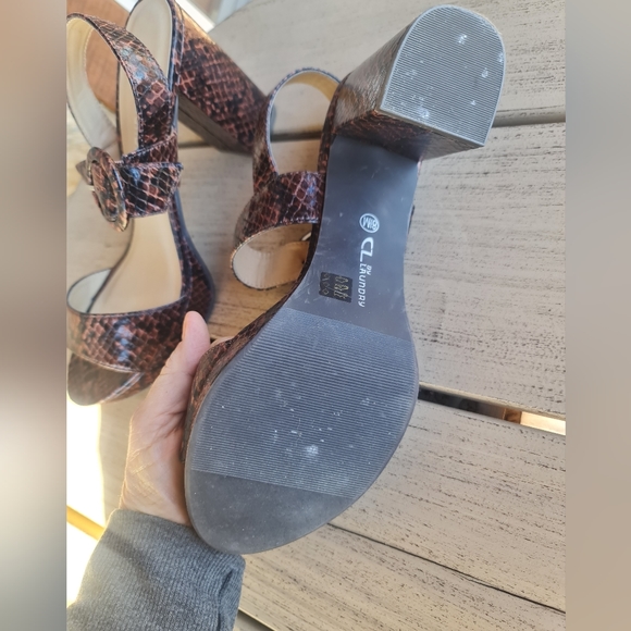 CL by Laundry NWOT SnakeSkin Print Platform Retro Sling Back Buckle 8M - Picture 2 of 6